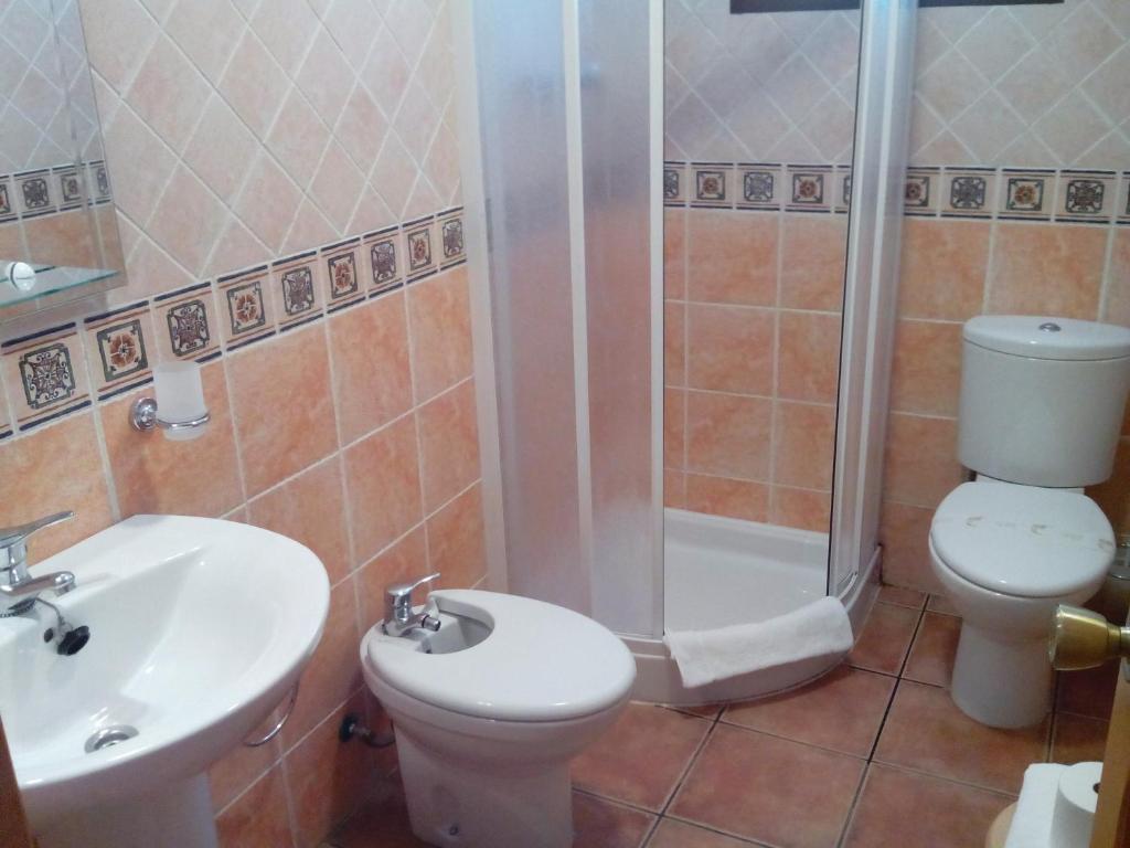 Hotel Restaurante Vinas Viejas Fuentes de Ayódar Exteriör bild