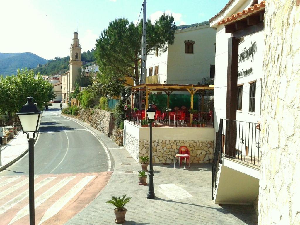 Hotel Restaurante Vinas Viejas Fuentes de Ayódar Exteriör bild